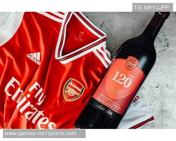 欢庆新春足球盛宴图展现团圆与激情的完美结合