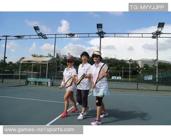 网球与足球的魅力对比探讨：两项运动的历史文化与竞技精神之旅